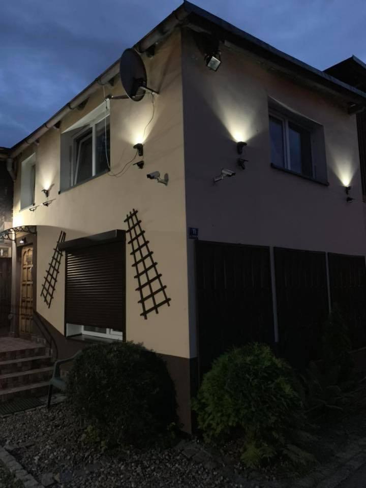 Noclegi-Apartamenty Kłodzko Verona - Housity