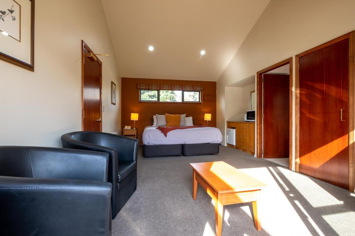 7 Conical Hill Road - Garden Studio 354 - Housity