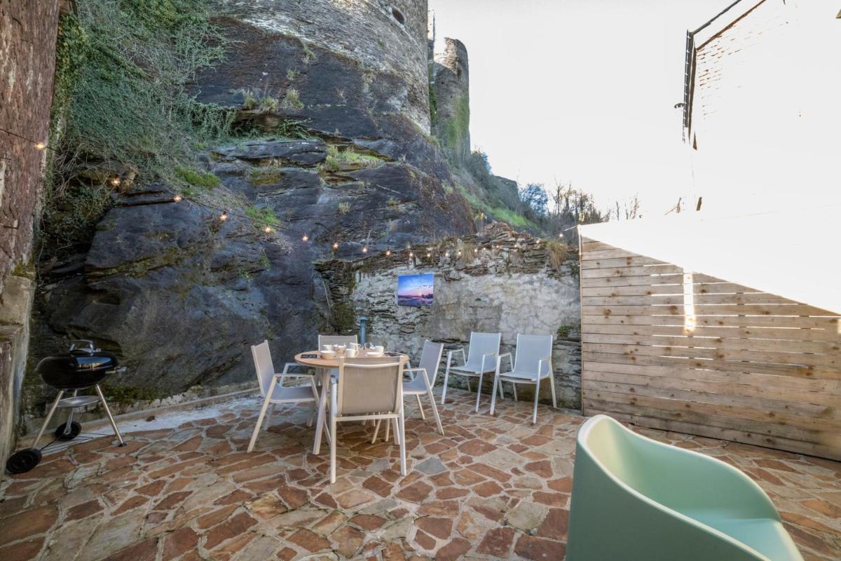 La Roche ô Tour! - Gîte citadin - Housity