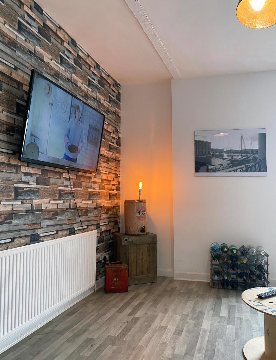 The Docklands SA by Serviced Living Liverpool - Housity