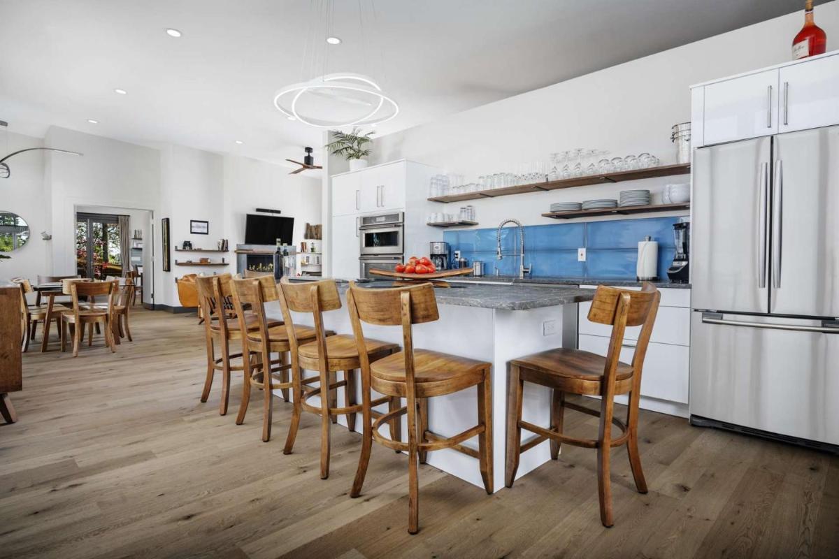 Dundee Hills Bungalow - Housity
