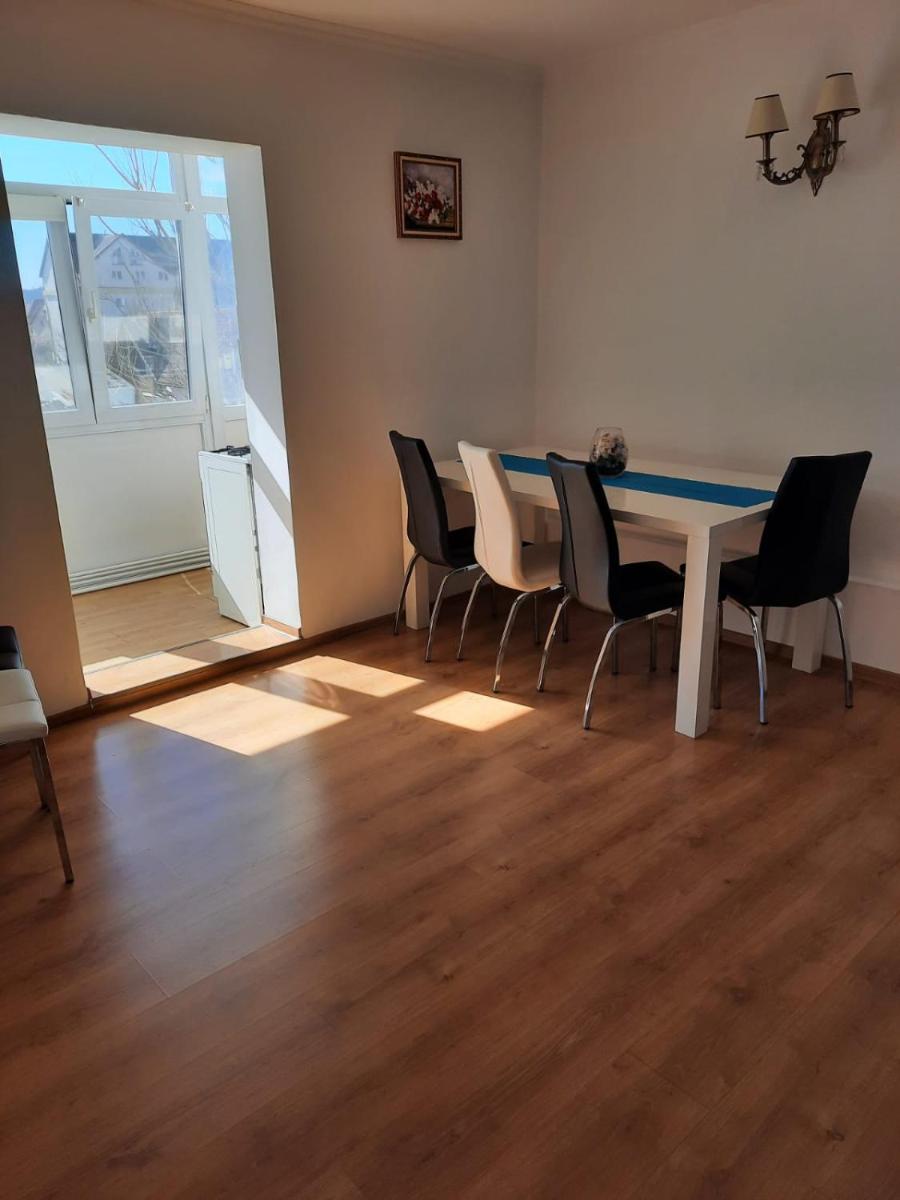 Apartament Vâlcea Carrefour Bl 114 - Housity