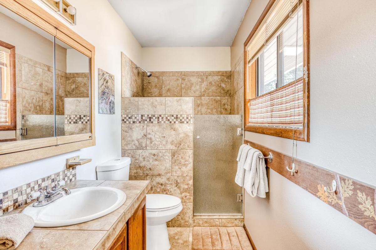 Parkdale Forest Paradise - Housity