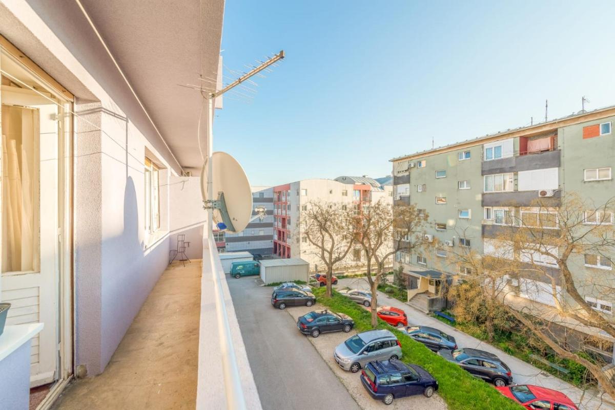 Miss Violet Apartment - Hizvo