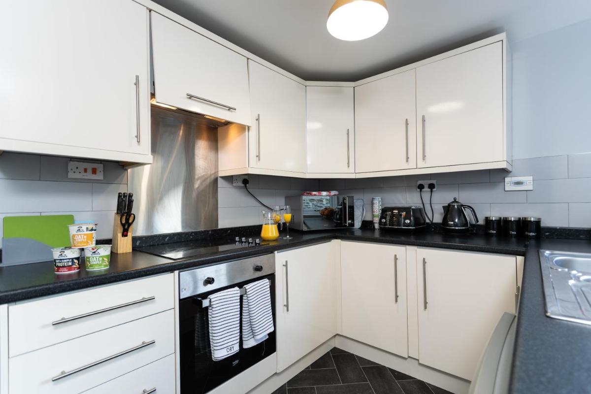Merlin House - Housity