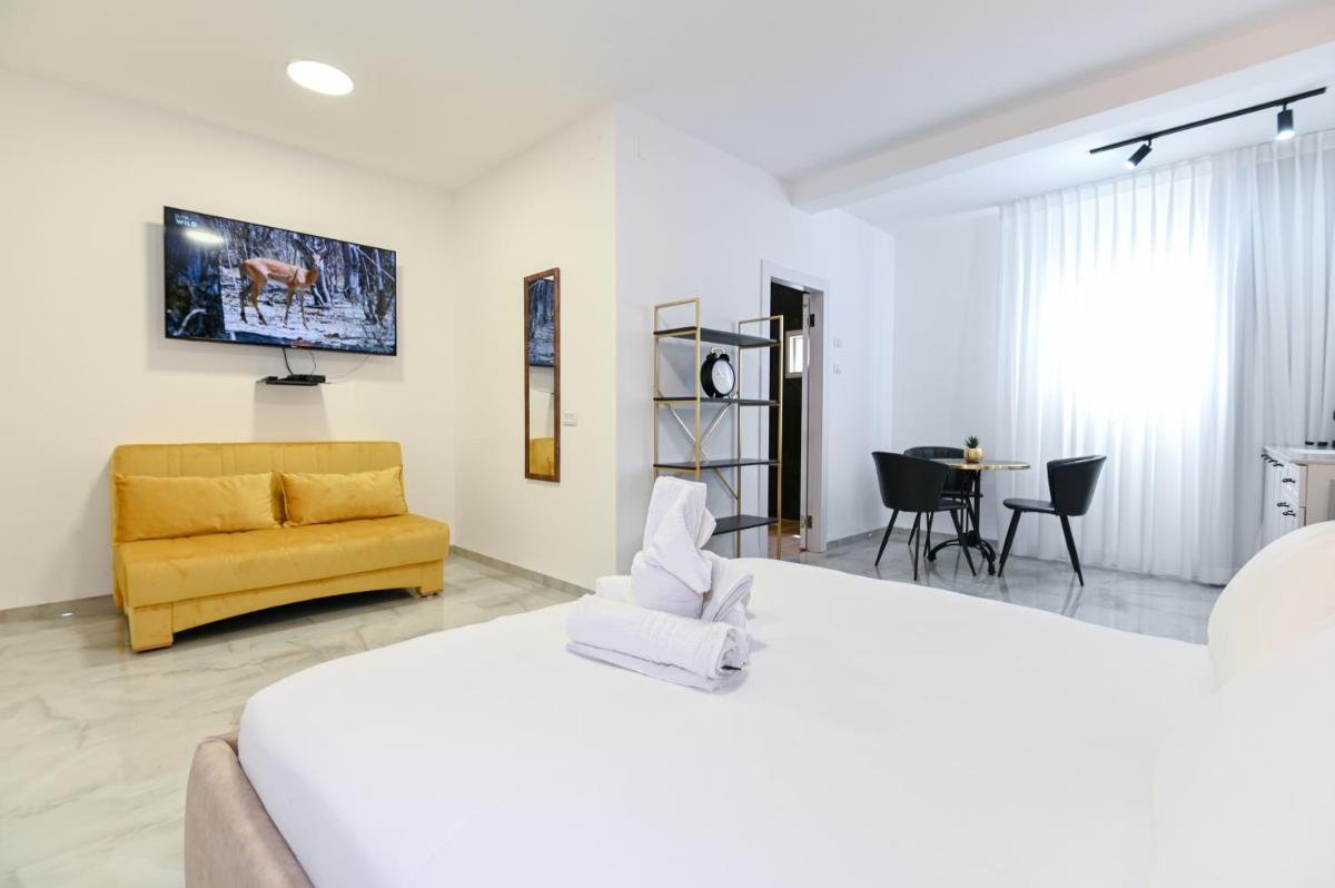 Lake Mansion Boutique Apartments - Housity