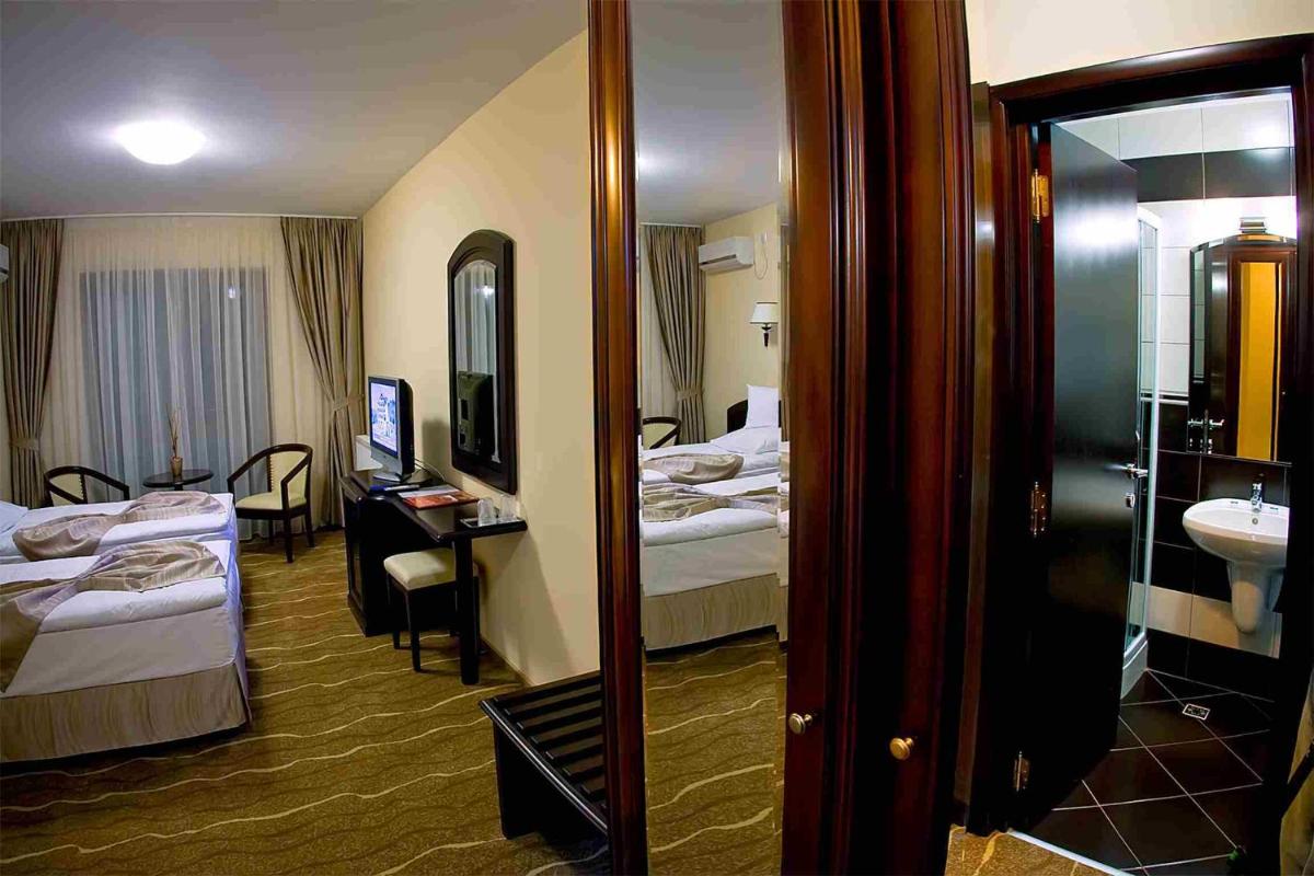 Hotel Astoria - Housity