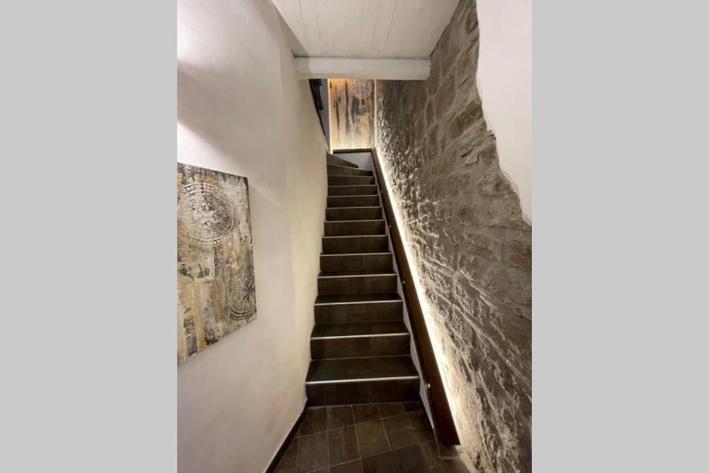 Suitetrails - DOMUS TUSCIA APARTMENTS Via Estrema 2