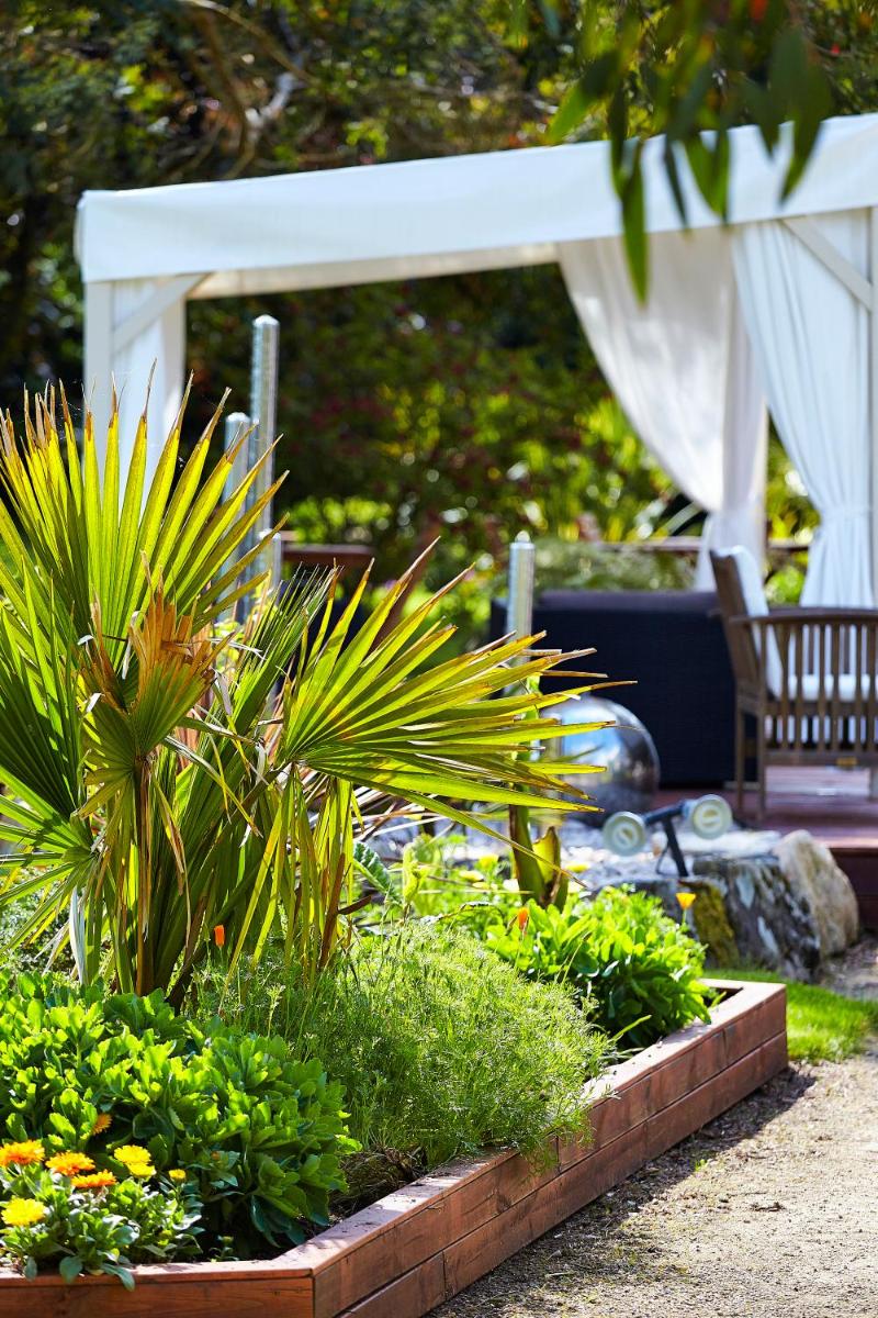 Jardin de l'établissement Carnac Lodge Hotel & Spa