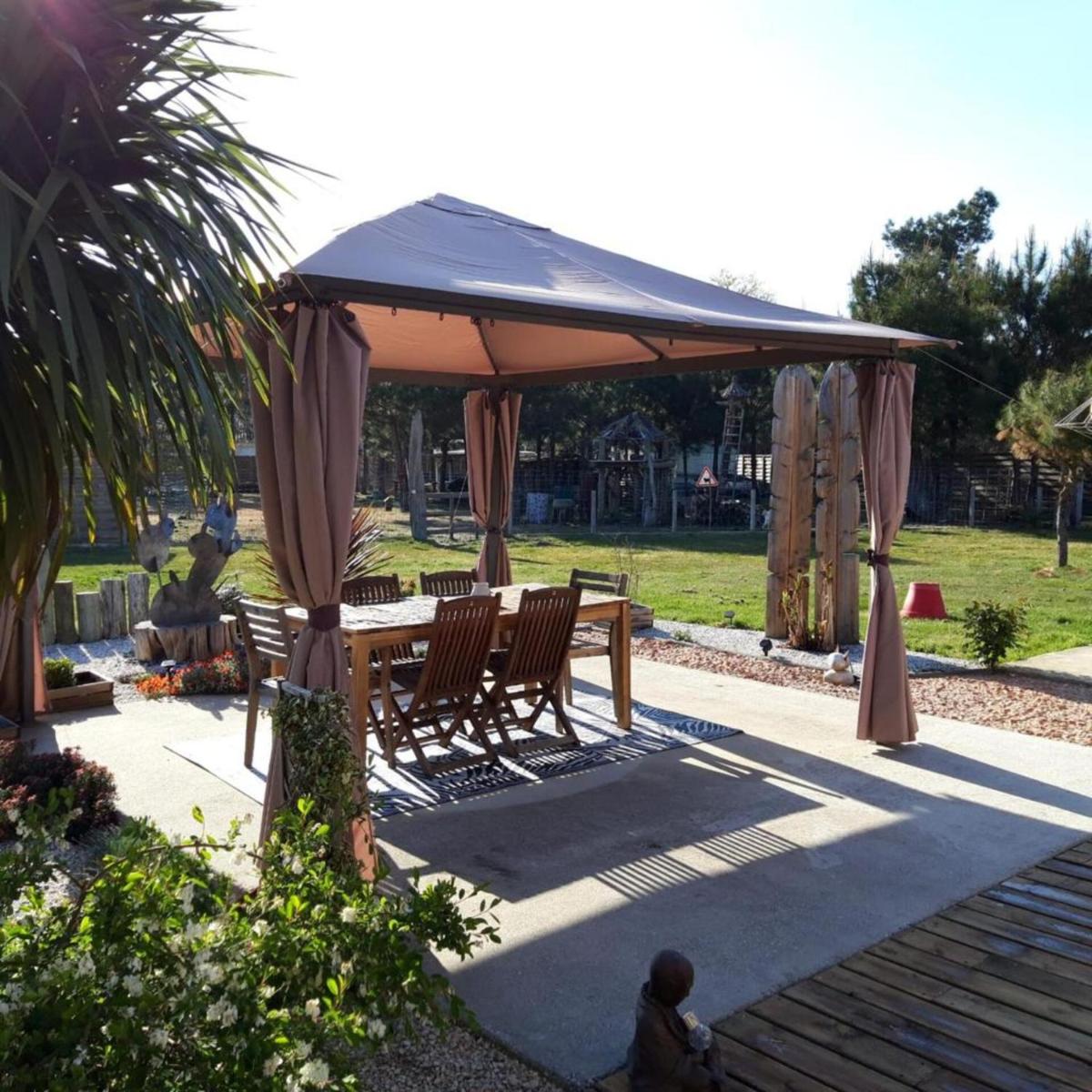 Modern house with Pool & Jacuzzi in Carcans - Housity