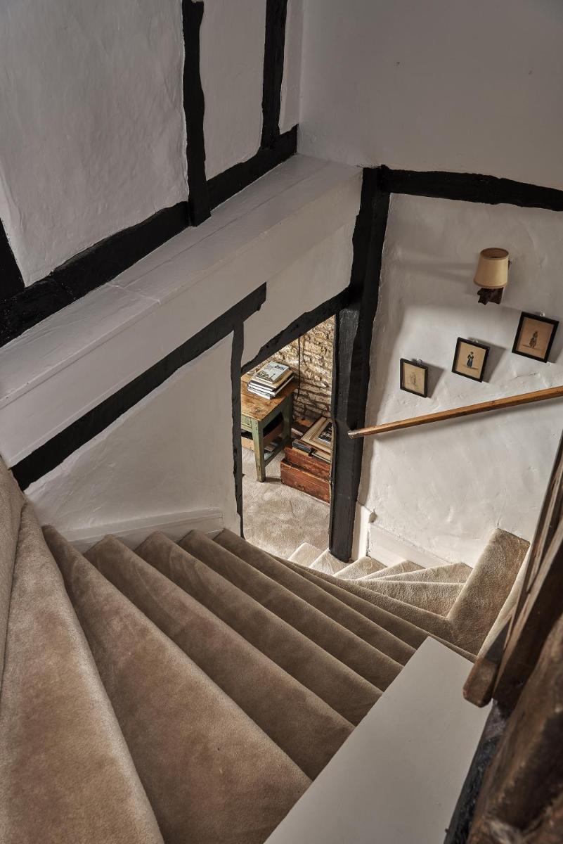 Luxury Cotswolds Cottage optional Hot Tub, Castle Combe - Housity