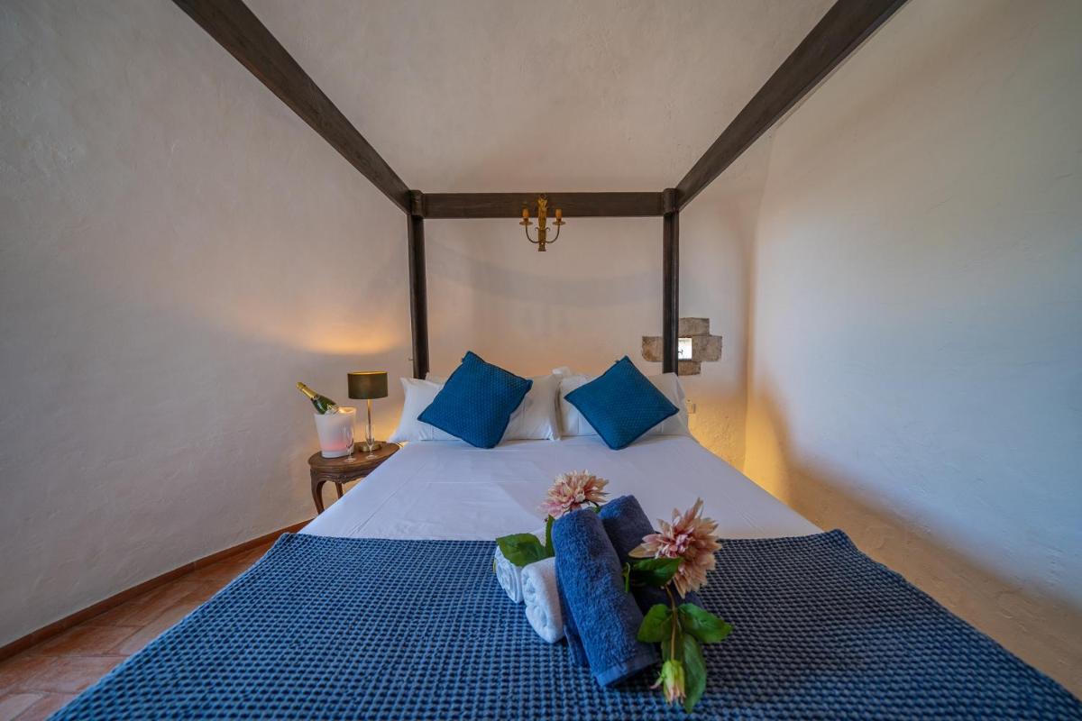 Castillo Can Xirau, Propiedad Exclusiva con piscina & aircon - Housity