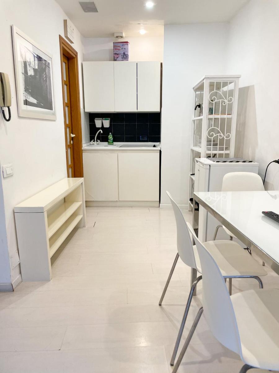 Suitetrails - COLOSSEO 13 BOUTIQUE APARTMENT