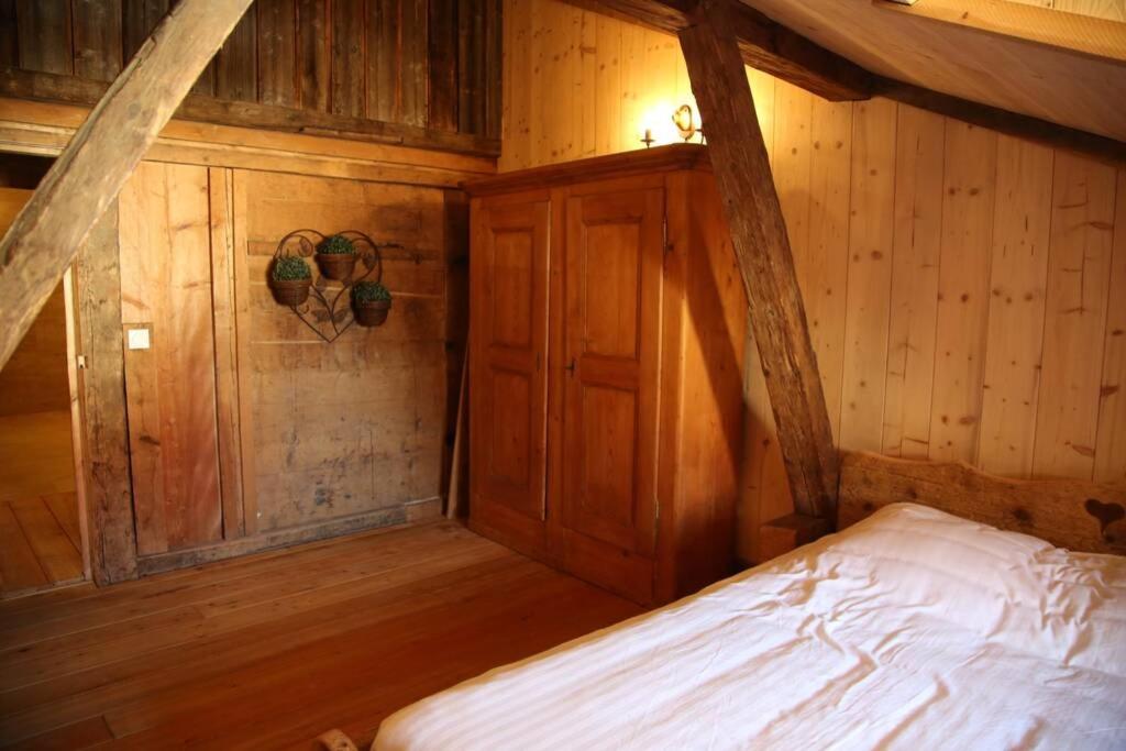 La Grande Marguerite - Housity