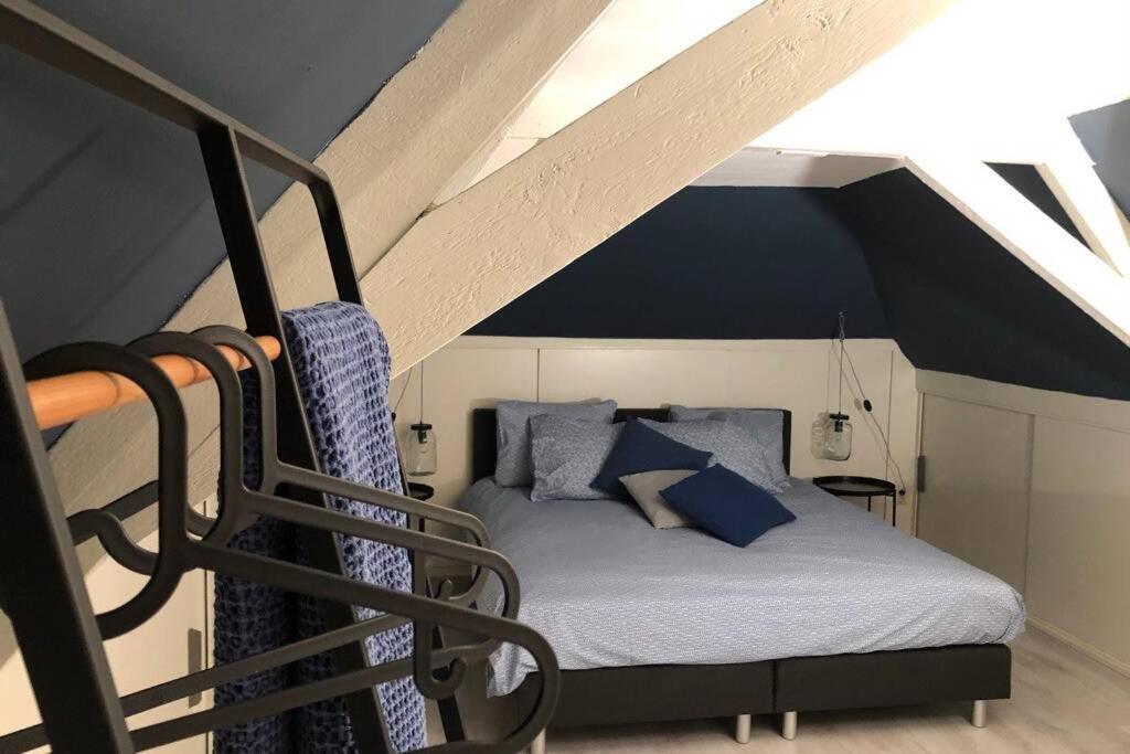 Private Central Apartment near Amsterdam/Utrecht - Housity