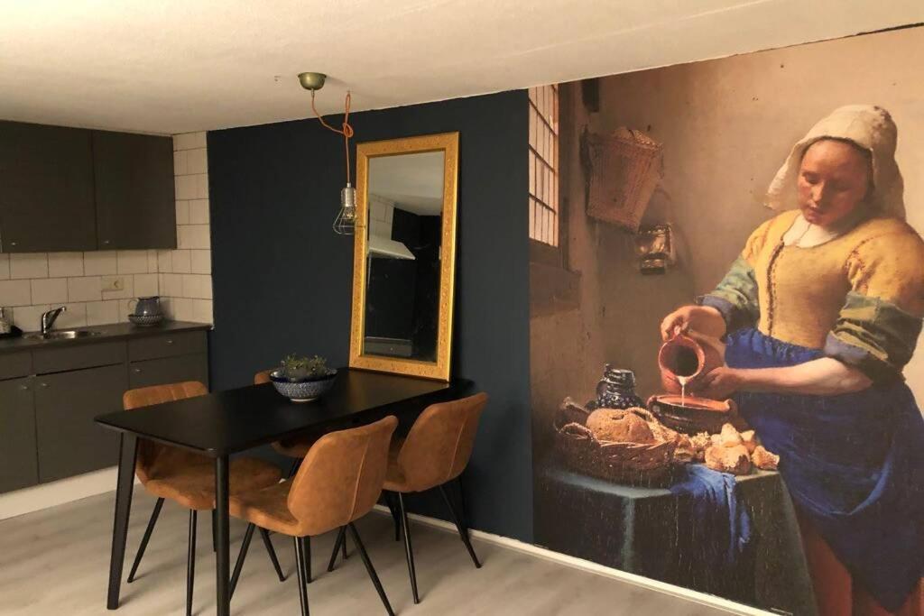 Private Central Apartment near Amsterdam/Utrecht - Housity