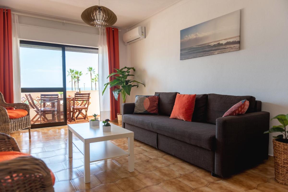 Carol & Vany - Housity