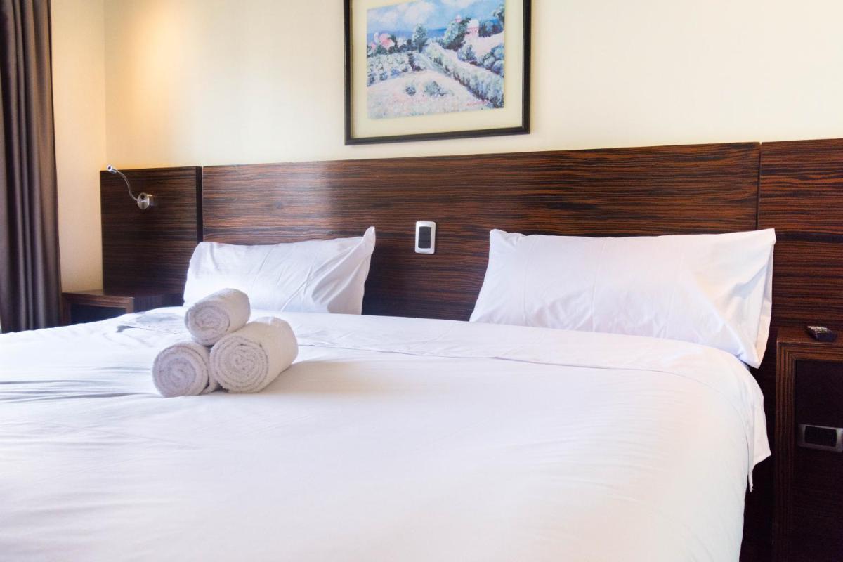 Tribeca King Room - Studio With, Wifi, AC - Housity