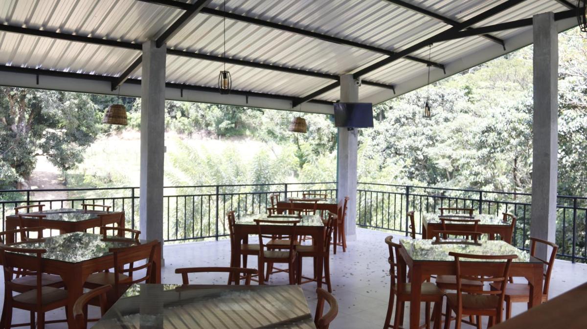Boo Kirinda Holiday Resort - Housity