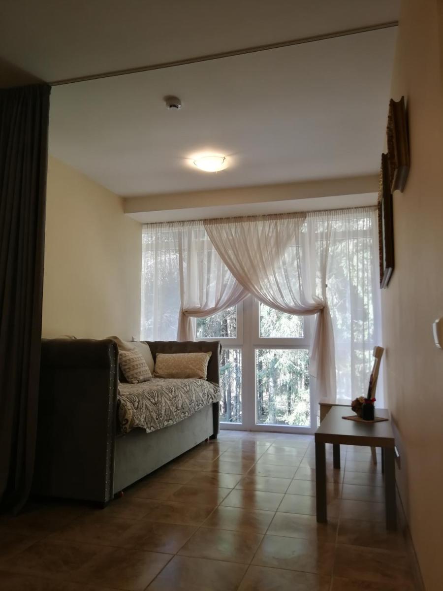 Family-friendly 2 rooms apartment with view to a forest - Housity