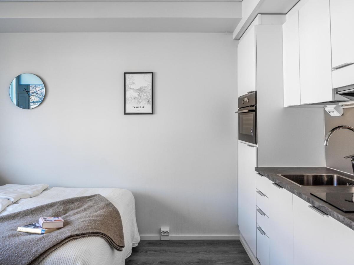Modern Downtown Studio - "Pikku Ronka" - Hosted by 2ndhomes - Housity
