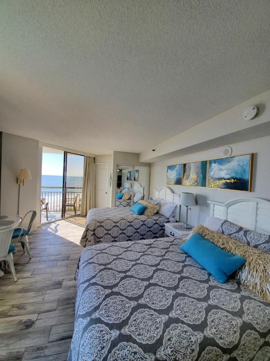 426 Belle Vue Magnificent Oceanfront studio with two balconies - Housity