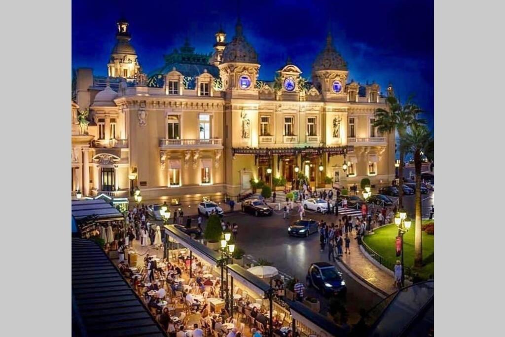 Monaco à 300m du Casino - Grand Studio avec Piscine - Housity