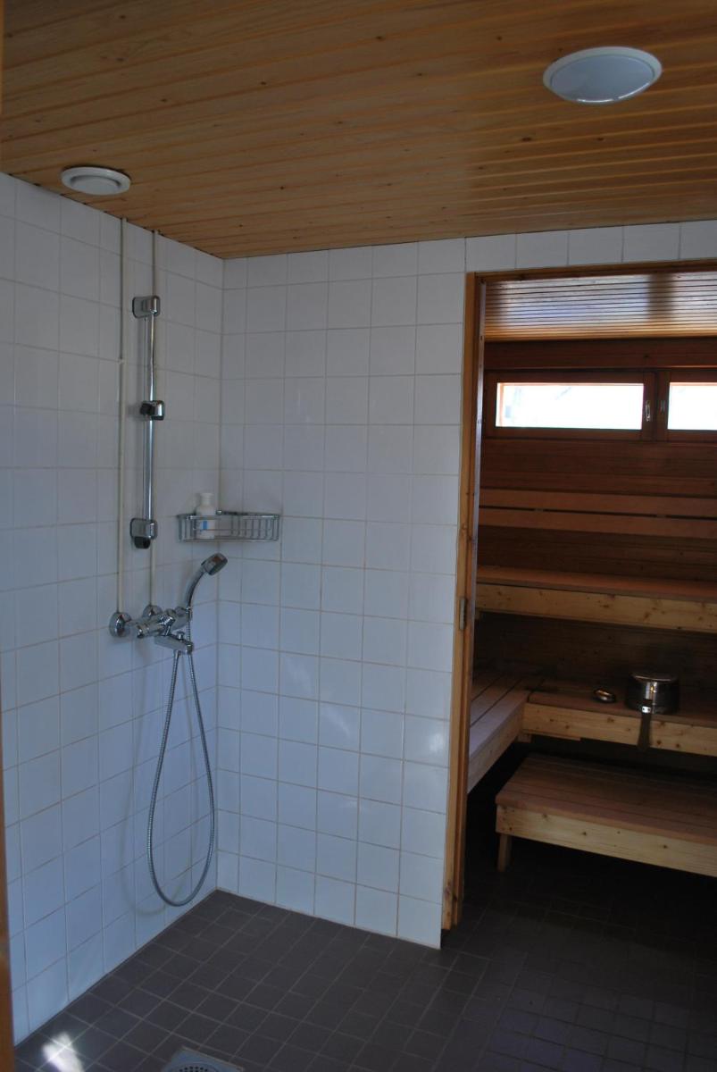 Kirjakkalan Ruukkikylä - Housity