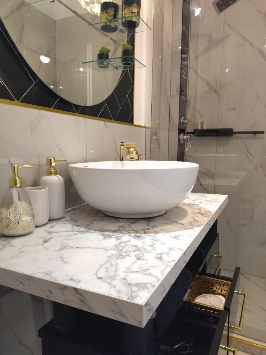 Lionas Central Apartment - Housity