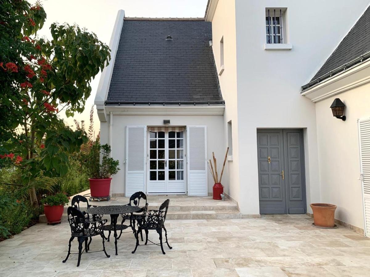 La Tour de Saint Cyr - Housity