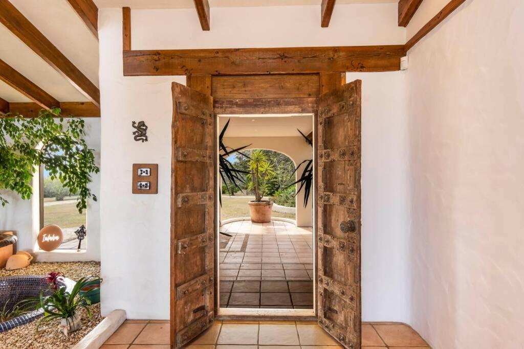 Casa Del Rio - LJHooker Yamba - Housity