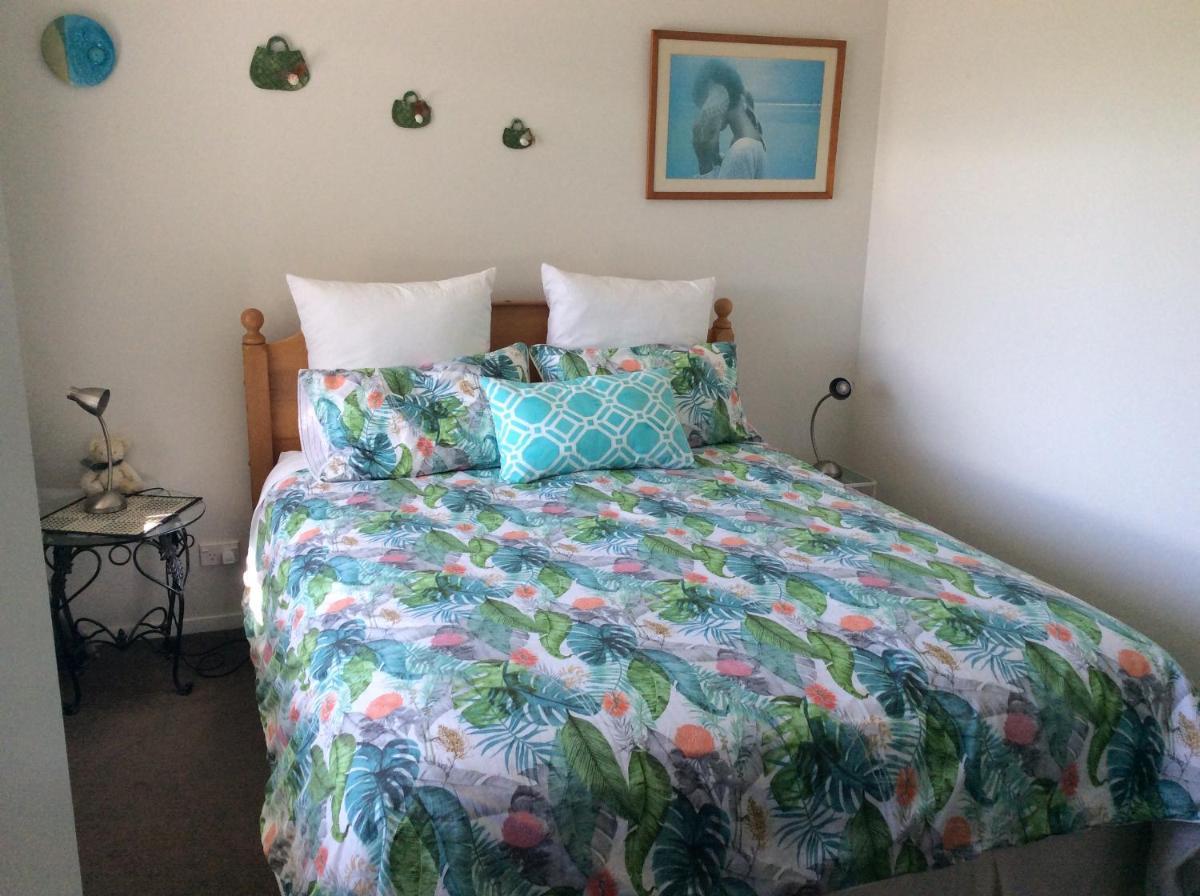 Al Der Rocs B & B - Housity