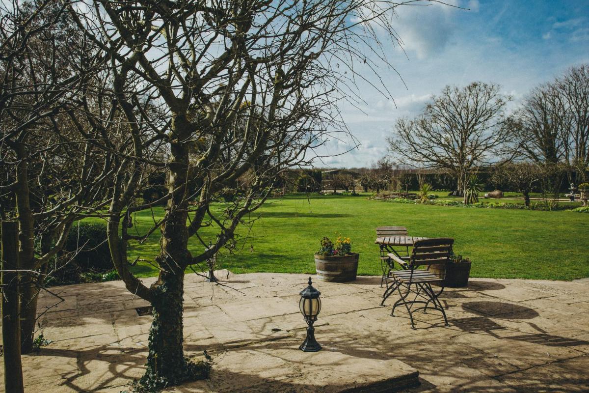 Suitetrails - Stanton Manor Hotel