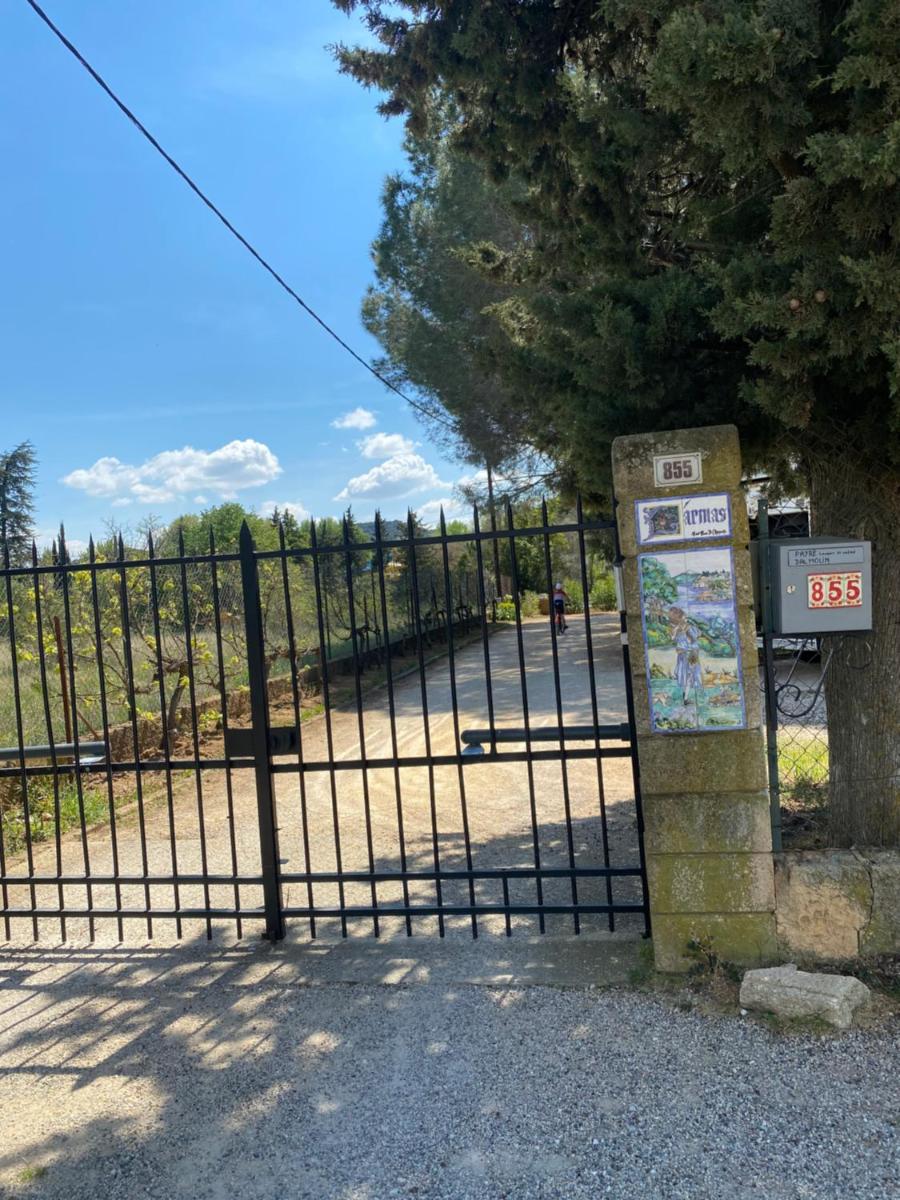 STUDIO Havre de paix au pont du gard Piscine et Jacuzzi chez Valerie Payre - Housity