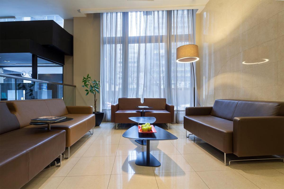 Eurostars Wall Street - Housity