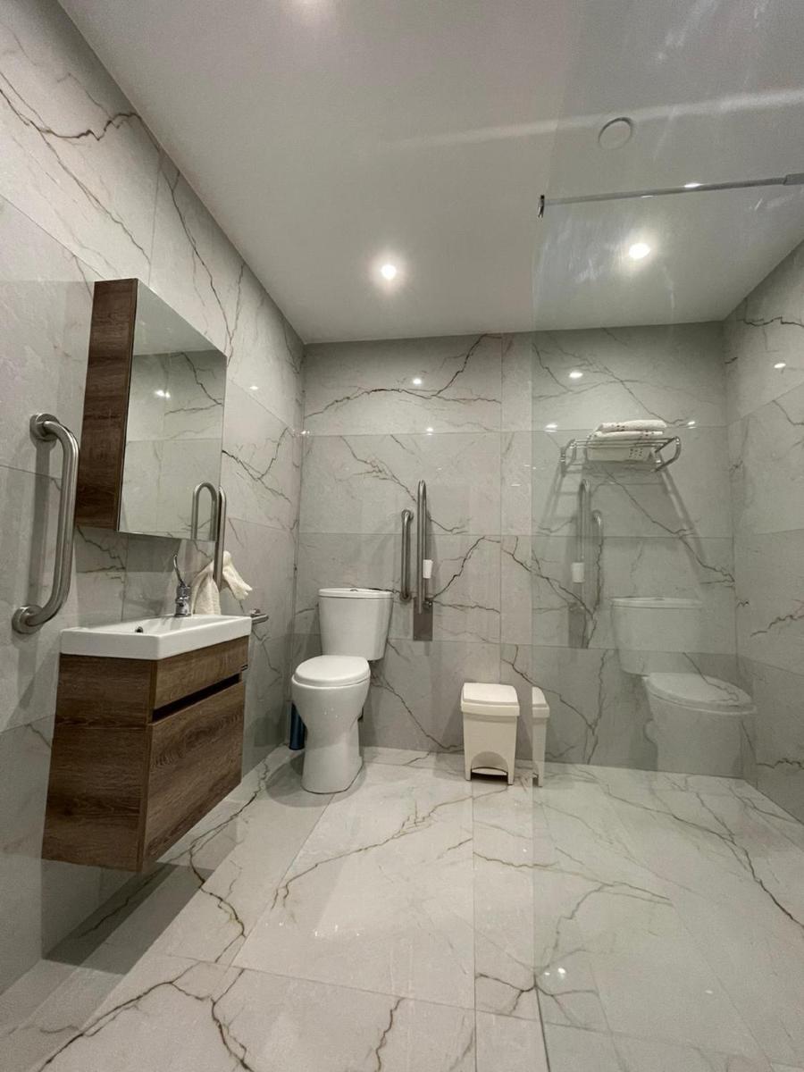 La Reggia Seaview Guesthouse - Hizvo