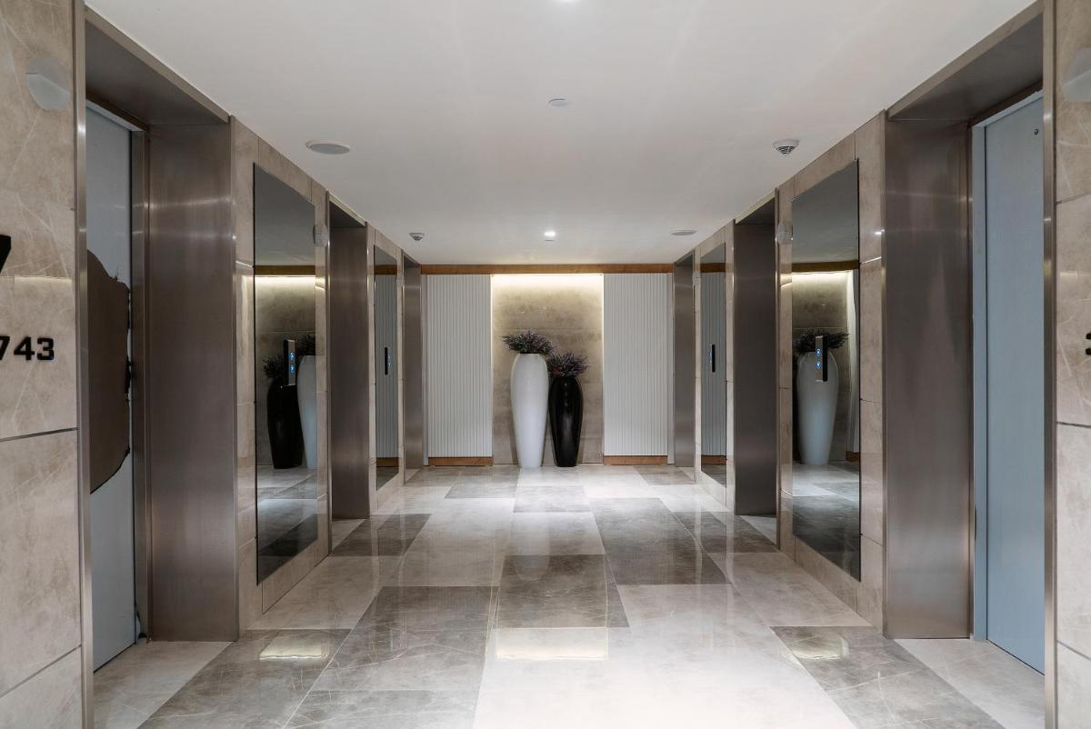 Suitetrails - Batumi ORBI Blue Sky Apartments
