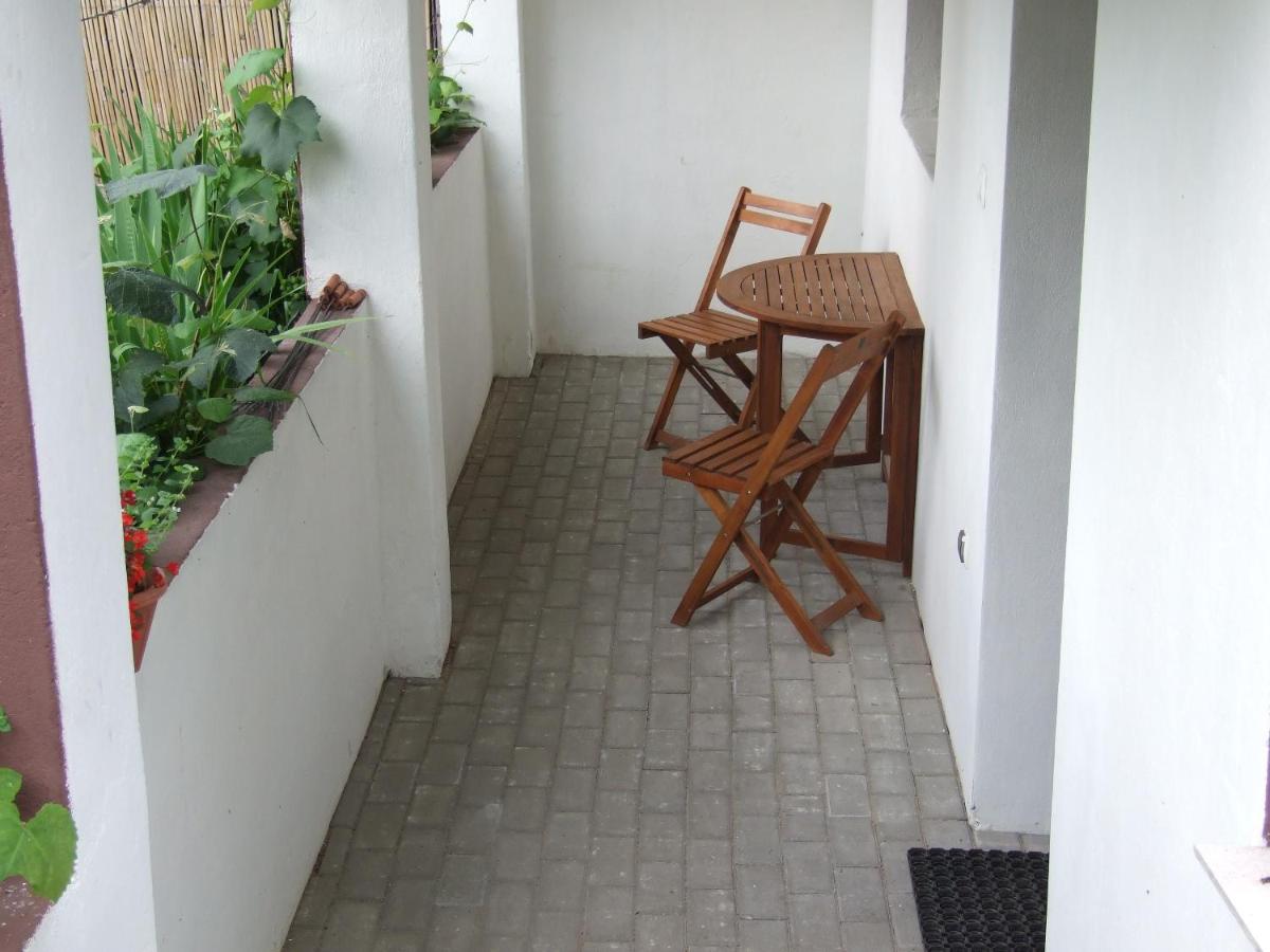 Studio nad Jeziorakiem - Housity