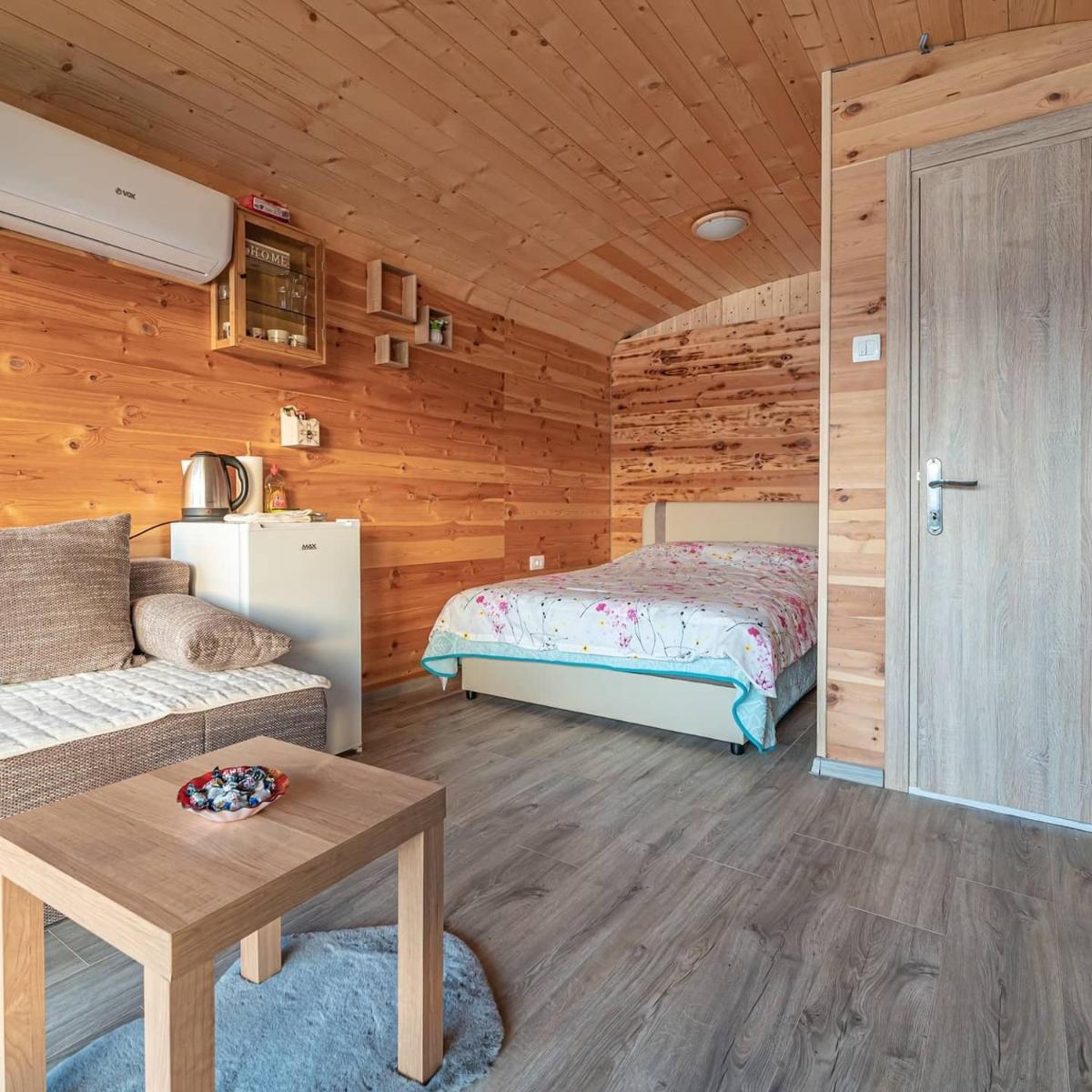 Studio apartment Dunja - Housity