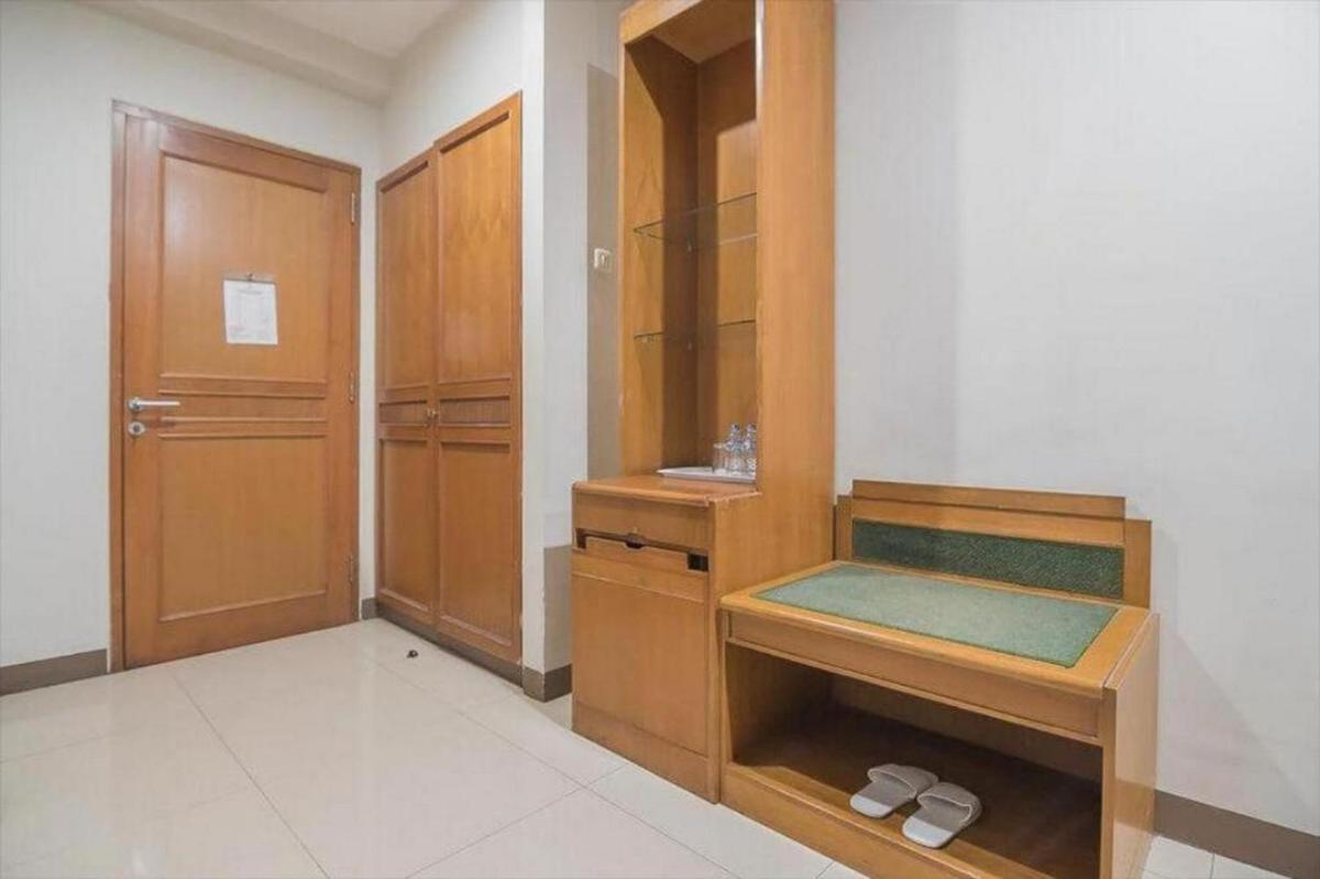Hotel Yehezkiel Surapati Mitra RedDoorz - Housity