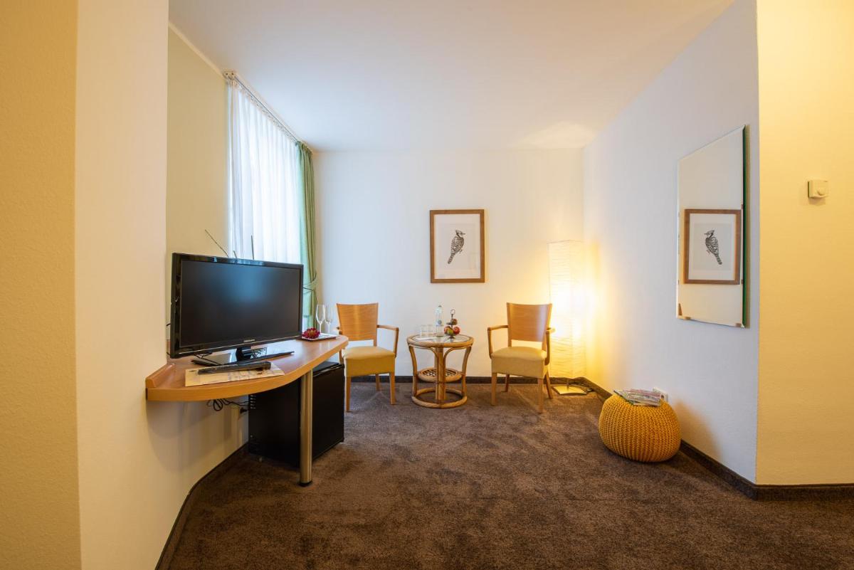 Hotel Nibelungen Hof - Housity
