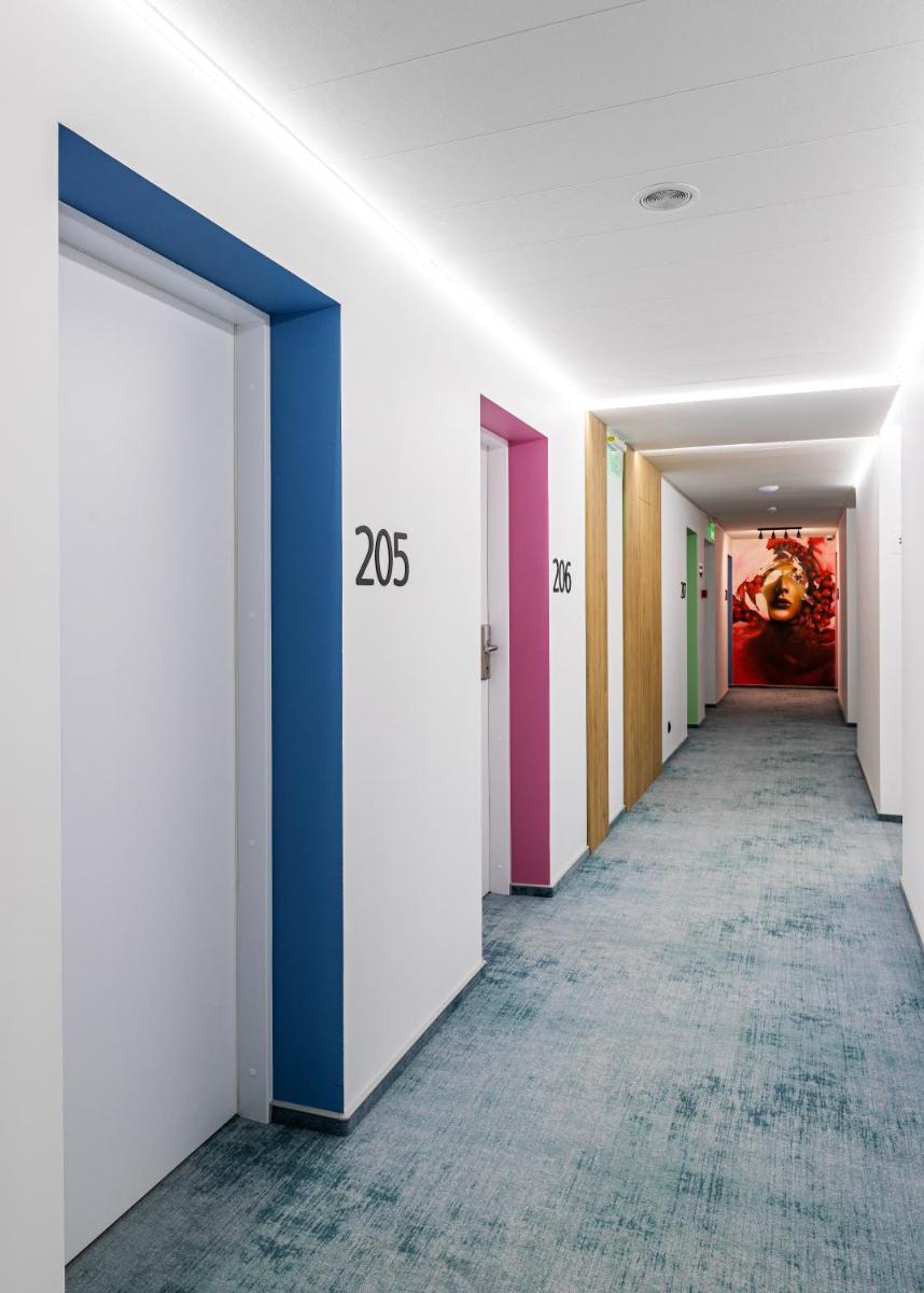 Optima Collection Mural Lviv - Housity