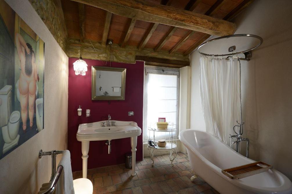 Morelliana4Rooms - Housity