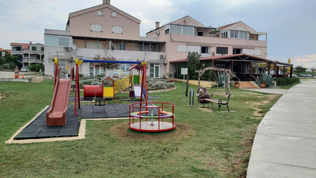 APARTMANI REŠETAR - Housity