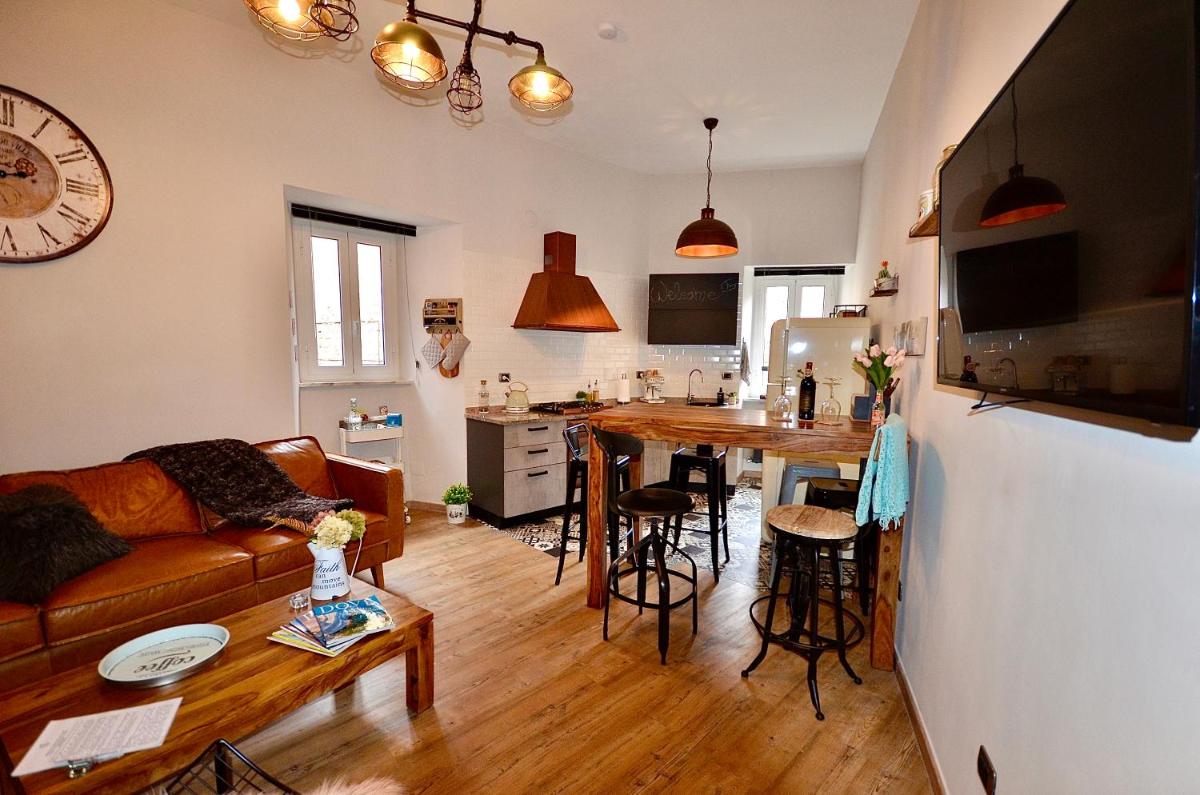 Goose House Luxury Holiday Home - Housity