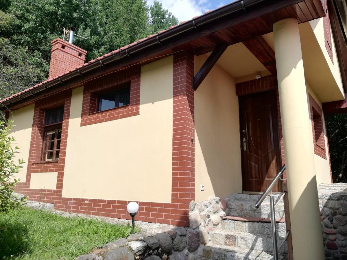 Pod Górą Turma - Housity