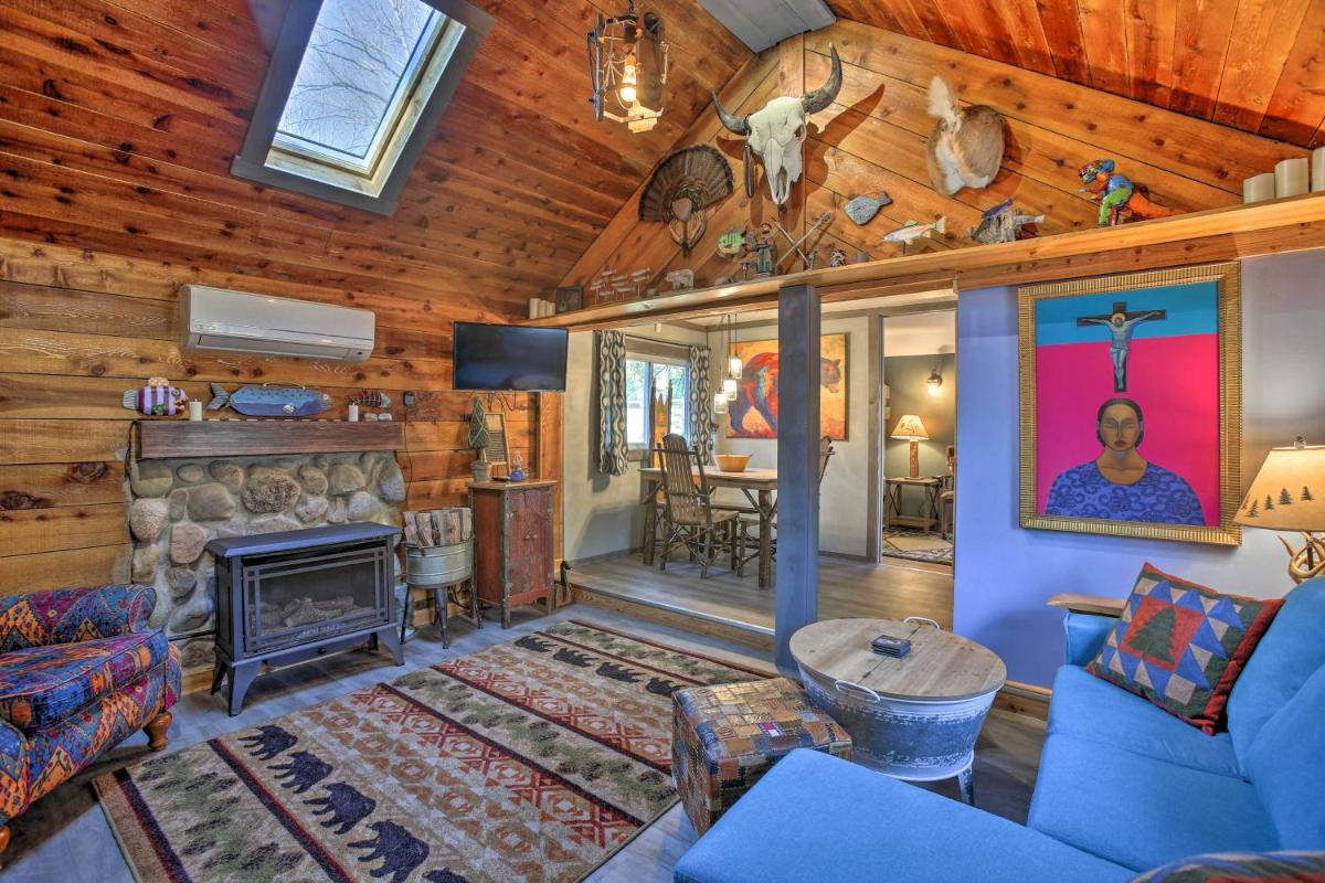 Work, Play and Get Away Cabin Near Higgins Lake! - Housity