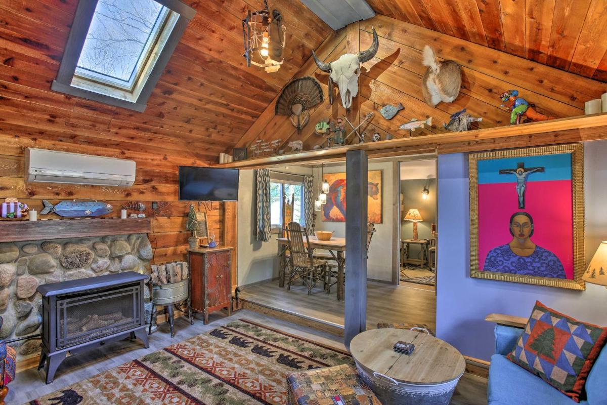Work, Play and Get Away Cabin Near Higgins Lake! - Housity