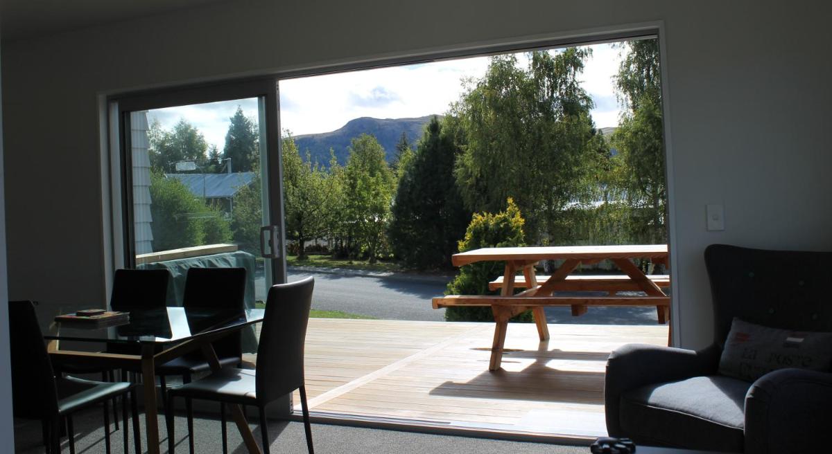 Tekapo Tussock - Housity
