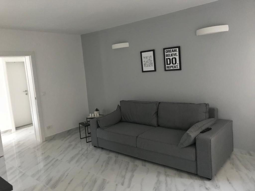Casa Bianca - Housity